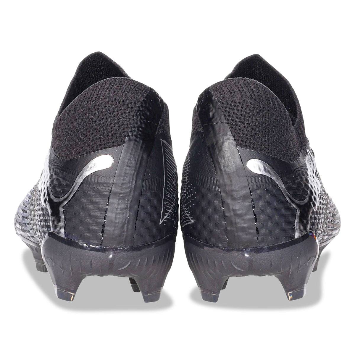 Puma Future 7 Ultimate FG/AG Soccer Cleats (Puma Black/Puma Silver)